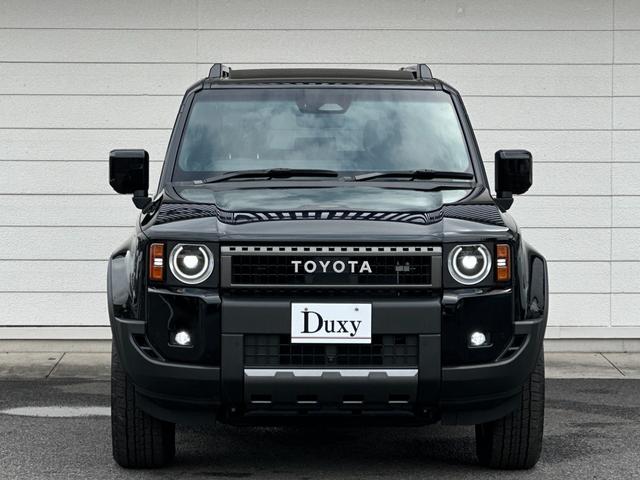 ランドクルーザー250 ZXファーストエディション 内装ブラウン 丸目ヘッドランプ JBLプレミアムサウンド ヘッドアップディスプレイ 電動格納サードシート 電動リヤデフロック 空気圧センサー 2列目シートヒーター&クーラー シートメモリ 置くだけ充電(4枚目)