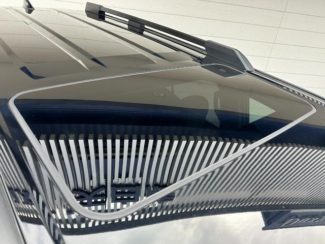 ランドクルーザー250 ZXファーストエディション 内装ブラウン 丸目ヘッドランプ JBLプレミアムサウンド ヘッドアップディスプレイ 電動格納サードシート 電動リヤデフロック 空気圧センサー 2列目シートヒーター&クーラー シートメモリ 置くだけ充電(18枚目)