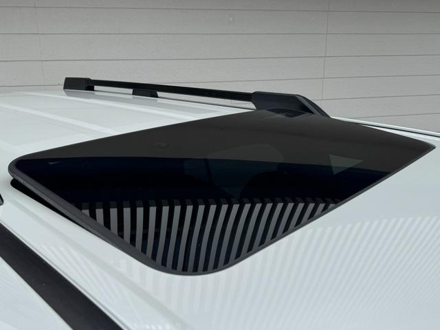 ランドクルーザー250 ZXファーストエディション 内装ブラウン ディーゼルターボ 丸目ヘッドランプ 12.3型JBLコネクトナビ ヘッドアップディスプレイ シートヒーター&ベンチレーション 電動ルーフ 電動格納サードシート シートメモリ 置くだけ充電(22枚目)