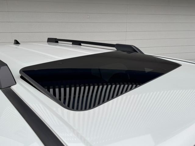 ランドクルーザー250 ZXファーストエディション 内装ブラウン 12.3型JBLコネクトナビ 丸目ヘッドランプ デジタルインナーミラー シートヒーター&クーラー ヘッドアップディスプレイ 置くだけ充電 電動格納サードシート シートメモリ 純正18AW(25枚目)