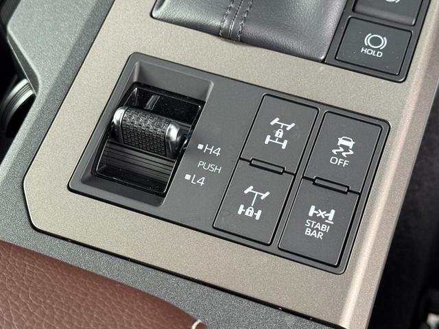 ランドクルーザー250 ZXファーストエディション 内装ブラウン 12.3型JBLコネクトナビ 丸目ヘッドランプ デジタルインナーミラー シートヒーター&クーラー ヘッドアップディスプレイ 置くだけ充電 電動格納サードシート シートメモリ 純正18AW(61枚目)