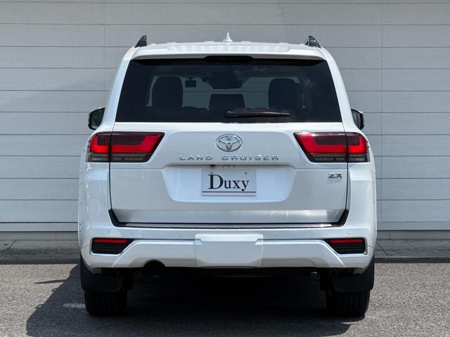 ランドクルーザー ZX 内装ベージュ ディーゼルターボ 12.3型JBLサウンドナビ クールボックス 寒冷地仕様 電動デフロック ルーフレールブラック 空気圧センサー ヒッチメンバー CD/DVD AC100V 純正20AW(5枚目)