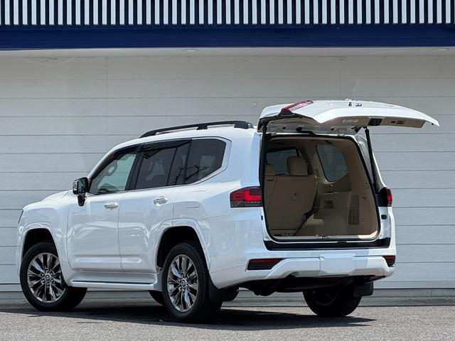 ランドクルーザー ZX 内装ベージュ ディーゼルターボ 12.3型JBLサウンドナビ クールボックス 寒冷地仕様 電動デフロック ルーフレールブラック 空気圧センサー ヒッチメンバー CD/DVD AC100V 純正20AW(14枚目)