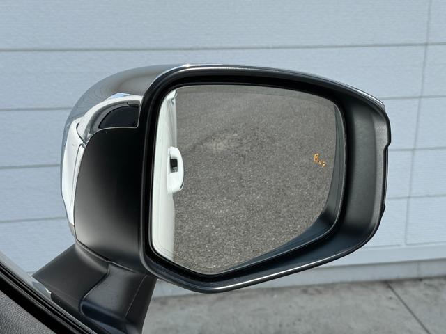 ランドクルーザー ZX 内装ベージュ ディーゼルターボ 12.3型JBLサウンドナビ クールボックス 寒冷地仕様 電動デフロック ルーフレールブラック 空気圧センサー ヒッチメンバー CD/DVD AC100V 純正20AW(23枚目)