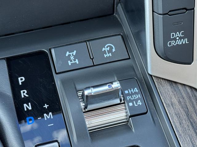 ランドクルーザー ZX 内装ベージュ ディーゼルターボ 12.3型JBLサウンドナビ クールボックス 寒冷地仕様 電動デフロック ルーフレールブラック 空気圧センサー ヒッチメンバー CD/DVD AC100V 純正20AW(58枚目)