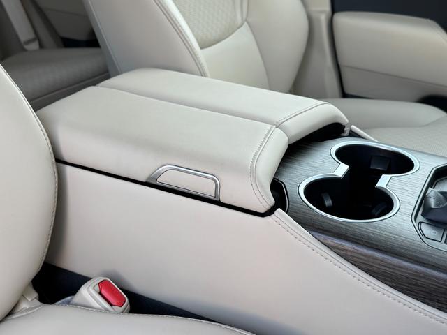 ランドクルーザー ZX 内装ベージュ ディーゼルターボ 12.3型JBLサウンドナビ クールボックス 寒冷地仕様 電動デフロック ルーフレールブラック 空気圧センサー ヒッチメンバー CD/DVD AC100V 純正20AW(61枚目)