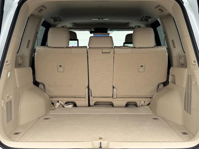 ランドクルーザー ZX クールBOX搭載 リアエンターテインメントシステム モデリスタエアロキット 寒冷地仕様 JBLプレミアムサウンドシステム 電動リアデフロック 空気圧警報システム ブラックルーフレール ディーゼルターボ(71枚目)