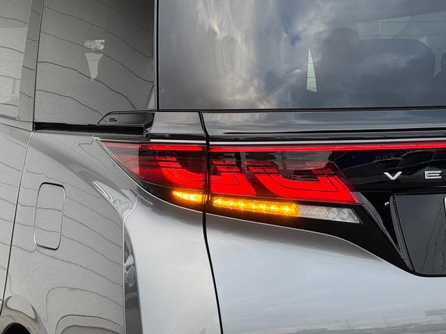 ヴェルファイア Z プレミア 内装ブラウン 14インチコネクトナビ リヤエンターテイメント JBLプレミアムサウンド 左右独立ムーンルーフ デジタルミラー ユニバーサルステップ ヘッドアップディスプレイ チームメイト 純正19AW(28枚目)