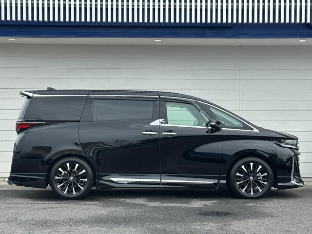 ヴェルファイアハイブリッド エグゼクティブラウンジ モデリスタエアロ オプション19インチアルミホイール デジタルインナーミラー ユニバーサルステップ CD/DVDデッキ 14インチJBLコネクトナビ 14型リヤエンターテイメント 左右独立ムーンルーフ(9枚目)