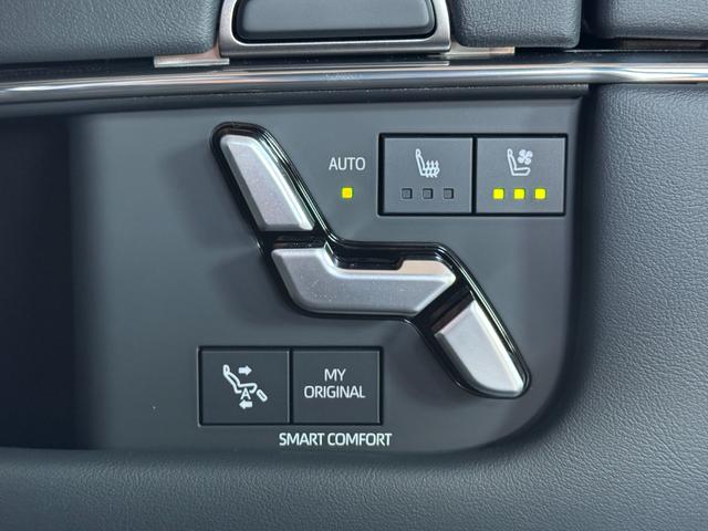 ヴェルファイアハイブリッド エグゼクティブラウンジ モデリスタエアロ オプション19インチアルミホイール デジタルインナーミラー ユニバーサルステップ CD/DVDデッキ 14インチJBLコネクトナビ 14型リヤエンターテイメント 左右独立ムーンルーフ(41枚目)