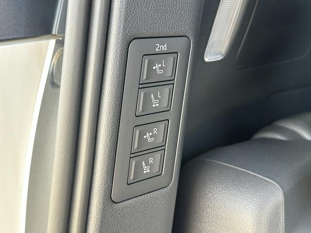 ヴェルファイアハイブリッド エグゼクティブラウンジ　黒本革　モデリスタエアロ　オプション１９インチアルミホイール　ＪＢＬプレミアサウンドシステム＋リヤエンターテイメント　デジタルミラー　左右独立ムーンルーフ　１４型コネクトナビ　ヘッドアップディスプレイ（73枚目）