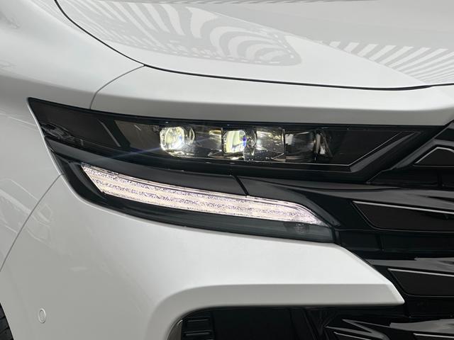 ヴェルファイアハイブリッド Ｚ　プレミア　本革ブラウン内装　１３．２型有機ＥＬ後席モニター　デジタルインナーミラー　左右独立ムーンルーフ　ヘッドアップディスプレイ　アドバンスドライブ＆パーク　置くだけ充電　アクセサリーコンセント　純正１９ＡＷ（17枚目）