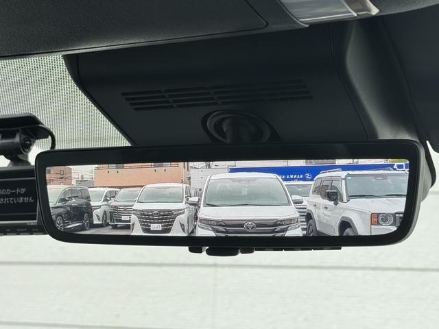 ヴェルファイアハイブリッド Ｚ　プレミア　デジタルインナーミラー　左右独立ムーンルーフ　トヨタチームメイト　ヘッドアップディスプレイ　エレクトロマチックシフト　パドルシフト　アドバンストパーク＆ドライブ　１４型コネクティッドナビ　純正１９ＡＷ（61枚目）