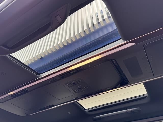 ヴェルファイアハイブリッド エグゼクティブラウンジ　内装ブラウン　モデリスタエアロ　シグネチャーイルミ　イルミルーフスポイラー　１４型ＪＢＬコネクトナビ　１４型リヤエンター　ユニバーサルステップ　デジタルミラー　ムーンルーフ　ＣＤ／ＤＶＤ　純正１９ＡＷ（42枚目）