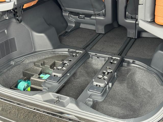 ヴェルファイアハイブリッド エグゼクティブラウンジ　内装ブラウン　モデリスタエアロ　シグネチャーイルミ　イルミルーフスポイラー　１４型ＪＢＬコネクトナビ　１４型リヤエンター　ユニバーサルステップ　デジタルミラー　ムーンルーフ　ＣＤ／ＤＶＤ　純正１９ＡＷ（74枚目）