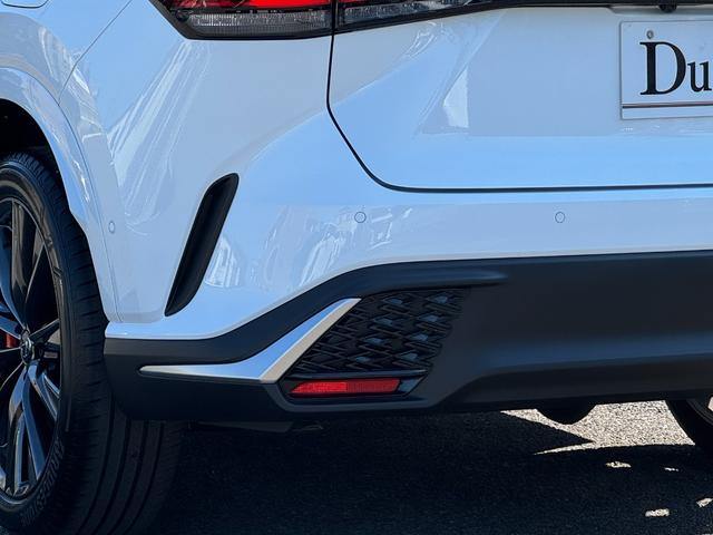 ＲＸ ＲＸ３５０　Ｆスポーツ　改良モデル　内装レッド　１４型コネクトナビ　ドラレコ前後　パノラマルーフ　オレンジキャリパー　デジタルインナーミラー　輻射ヒーター　寒冷地仕様　置く充電　ＡＣ１５００Ｗ　ＢＳＭ　ＨＵＤ　純正２１インチ（30枚目）