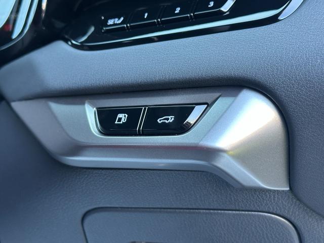 ＲＸ ＲＸ３５０　Ｆスポーツ　改良モデル　内装レッド　１４型コネクトナビ　ドラレコ前後　パノラマルーフ　オレンジキャリパー　デジタルインナーミラー　輻射ヒーター　寒冷地仕様　置く充電　ＡＣ１５００Ｗ　ＢＳＭ　ＨＵＤ　純正２１インチ（63枚目）