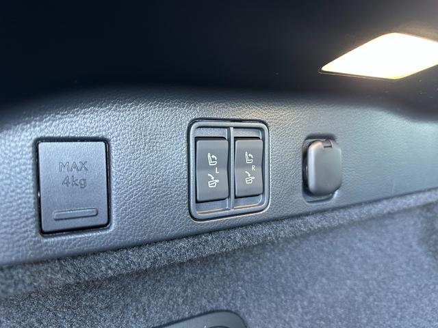 ＲＸ ＲＸ３５０　Ｆスポーツ　改良モデル　内装レッド　１４型コネクトナビ　ドラレコ前後　パノラマルーフ　オレンジキャリパー　デジタルインナーミラー　輻射ヒーター　寒冷地仕様　置く充電　ＡＣ１５００Ｗ　ＢＳＭ　ＨＵＤ　純正２１インチ（74枚目）