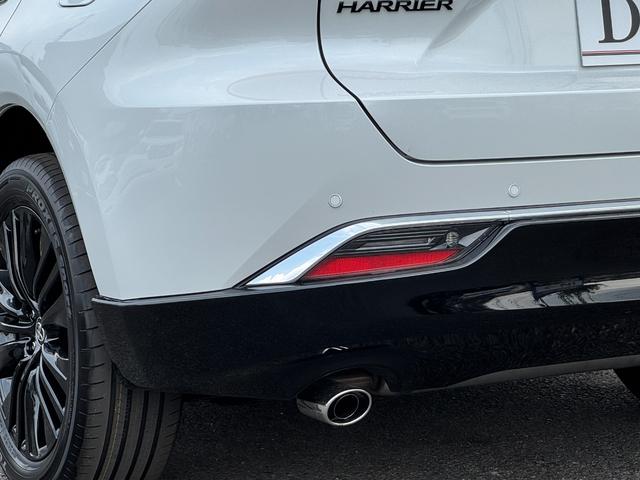 ハリアーハイブリッド Ｚ　レザーパッケージ・ナイトシェード　特別仕様車　１２．３型ＪＢＬコネクトナビ　　調光パノラマルーフ　デジタルミラー　ヘッドアップディスプレイ　シートヒーター＆クーラー　シートメモリー　ＰＶＭ　ＢＳＭ　ＡＣ１５００Ｗ　置充電　純正１９ＡＷ（25枚目）