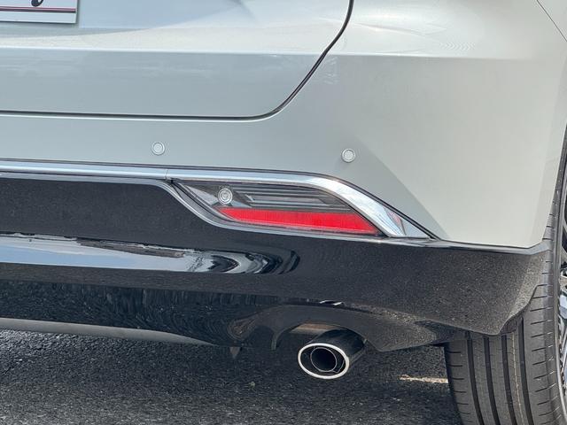 ハリアーハイブリッド Ｚ　レザーパッケージ・ナイトシェード　特別仕様車　１２．３型ＪＢＬコネクトナビ　　調光パノラマルーフ　デジタルミラー　ヘッドアップディスプレイ　シートヒーター＆クーラー　シートメモリー　ＰＶＭ　ＢＳＭ　ＡＣ１５００Ｗ　置充電　純正１９ＡＷ（29枚目）