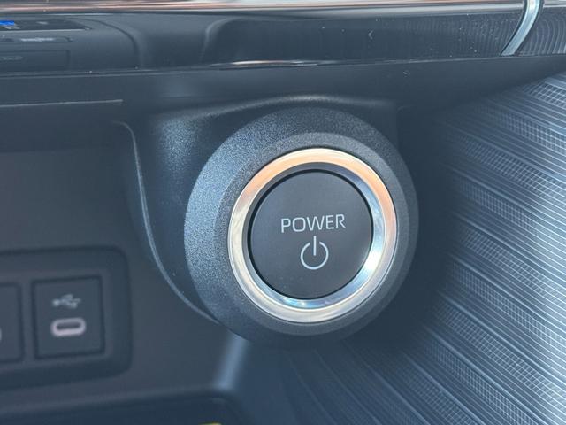 ハリアーハイブリッド Ｚ　レザーパッケージ・ナイトシェード　特別仕様車　１２．３型ＪＢＬコネクトナビ　　調光パノラマルーフ　デジタルミラー　ヘッドアップディスプレイ　シートヒーター＆クーラー　シートメモリー　ＰＶＭ　ＢＳＭ　ＡＣ１５００Ｗ　置充電　純正１９ＡＷ（61枚目）