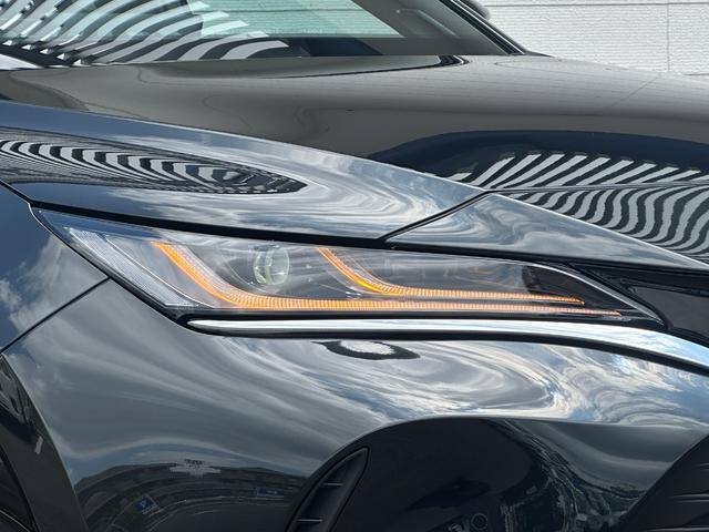 ハリアーハイブリッド Ｚ　レザーパッケージ・ナイトシェード　特別仕様車ナイトシェード　内装ブラック　１２．３インチコネクトナビ　ＪＢＬプレミアムサウンド　調光パノラマルーフ　シートヒーター＆クーラー　シートメモリ　デジタルミラー　ＰＶＭ　ＢＳＭ　　純正１９ＡＷ（17枚目）