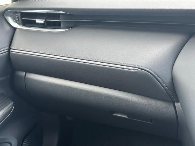 ハリアーハイブリッド Ｚ　レザーパッケージ・ナイトシェード　特別仕様車ナイトシェード　内装ブラック　１２．３インチコネクトナビ　ＪＢＬプレミアムサウンド　調光パノラマルーフ　シートヒーター＆クーラー　シートメモリ　デジタルミラー　ＰＶＭ　ＢＳＭ　　純正１９ＡＷ（65枚目）