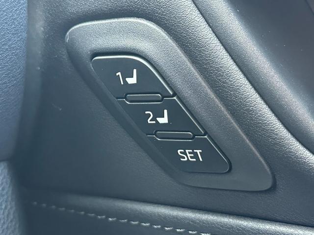 ハリアーハイブリッド Ｚ　レザーパッケージ・ナイトシェード　特別仕様車ナイトシェード　内装ブラック　１２．３インチコネクトナビ　ＪＢＬプレミアムサウンド　調光パノラマルーフ　シートヒーター＆クーラー　シートメモリ　デジタルミラー　ＰＶＭ　ＢＳＭ　　純正１９ＡＷ（68枚目）