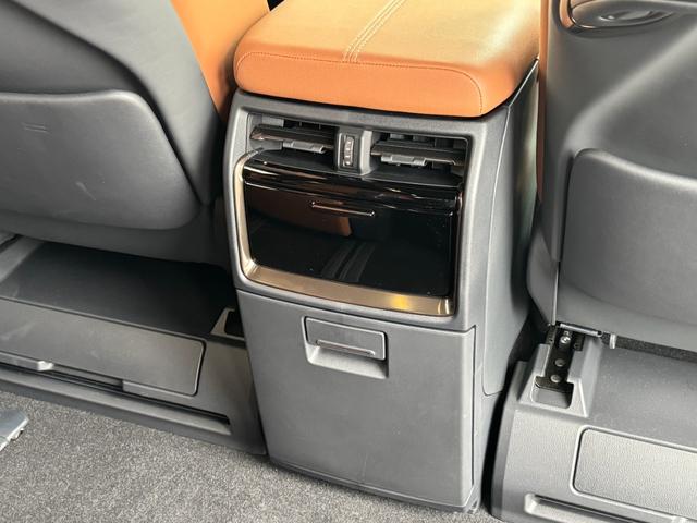 ヴェルファイアハイブリッド Z プレミア 本革ブラウン内装 13.2型有機EL後席モニター デジタルインナーミラー 左右独立ムーンルーフ ヘッドアップディスプレイ アドバンスドライブ&パーク 置くだけ充電 アクセサリーコンセント 純正19AW(72枚目)