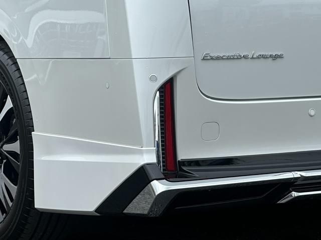 ヴェルファイアハイブリッド エグゼクティブラウンジ 黒本革 モデリスタエアロ オプション19インチアルミホイール JBLプレミアサウンドシステム+リヤエンターテイメント デジタルミラー 左右独立ムーンルーフ 14型コネクトナビ ヘッドアップディスプレイ(31枚目)