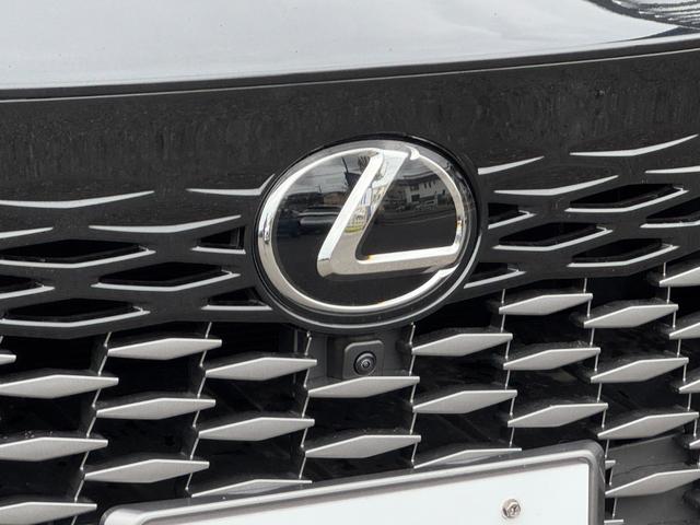 RX RX350 バージョンL モデリスタエアロ 内装ホワイト 14型コネクトナビ パノラマルーフ デジタルインナーミラー 輻射ヒーター チームメイト 前後ドラレコ ヘッドアップディスプレイ アドバンスドライブ&パーク 純正21AW(19枚目)