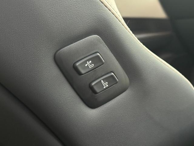 RX RX350 バージョンL モデリスタエアロ 内装ホワイト 14型コネクトナビ パノラマルーフ デジタルインナーミラー 輻射ヒーター チームメイト 前後ドラレコ ヘッドアップディスプレイ アドバンスドライブ&パーク 純正21AW(68枚目)