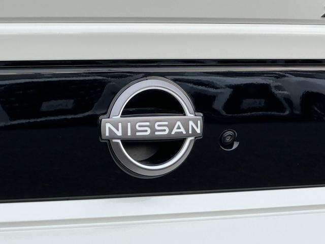 フェアレディZ ニスモ 9インチニッサンコネクトナビ 9速AT パドルシフト バックカメラ BOSEサウンドシステム 空気圧警報システム NISMO専用RECAROシート・サスペンション・レッドキャリパー・Rays製19AW(27枚目)