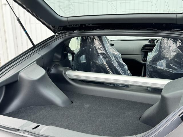 フェアレディZ ニスモ 9インチニッサンコネクトナビ 9速AT パドルシフト バックカメラ BOSEサウンドシステム 空気圧警報システム NISMO専用RECAROシート・サスペンション・レッドキャリパー・Rays製19AW(74枚目)