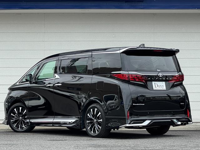 アルファードハイブリッド エグゼクティブラウンジ 内装ニュートラルベージュ 14型コネクトナビ JBLプレミアムサウンド リヤエンターテイメント デジタルミラー 左右独立ムーンルーフ CD/DVDデッキ スペアタイヤ 置くだけ充電 純正19インチAW(12枚目)