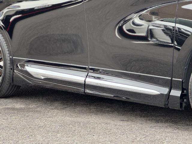 アルファードハイブリッド エグゼクティブラウンジ 内装ニュートラルベージュ 14型コネクトナビ JBLプレミアムサウンド リヤエンターテイメント デジタルミラー 左右独立ムーンルーフ CD/DVDデッキ スペアタイヤ 置くだけ充電 純正19インチAW(25枚目)