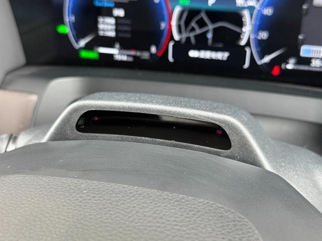 アルファードハイブリッド エグゼクティブラウンジ 内装ニュートラルベージュ 14型コネクトナビ JBLプレミアムサウンド リヤエンターテイメント デジタルミラー 左右独立ムーンルーフ CD/DVDデッキ スペアタイヤ 置くだけ充電 純正19インチAW(49枚目)