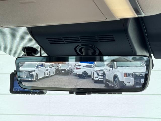 アルファードハイブリッド エグゼクティブラウンジ 内装ニュートラルベージュ 14型コネクトナビ JBLプレミアムサウンド リヤエンターテイメント デジタルミラー 左右独立ムーンルーフ CD/DVDデッキ スペアタイヤ 置くだけ充電 純正19インチAW(51枚目)