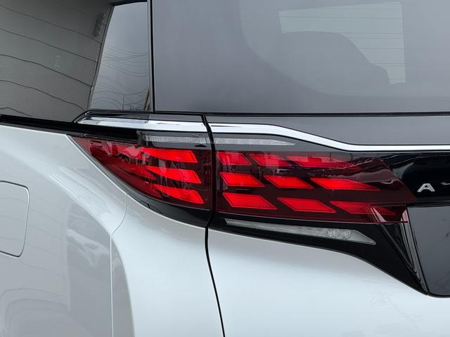 アルファードハイブリッド Z 13.2型後席モニター 左右独立ムーンルーフ ユニバーサルステップ デジタルインナーミラー カラーヘッドアップディスプレイ トヨタチームメイト アドバンスパーク パノラミックビュー 14型コネクトナビ(28枚目)