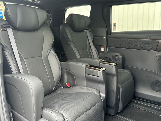 アルファードハイブリッド Z 13.2型後席モニター 左右独立ムーンルーフ ユニバーサルステップ デジタルインナーミラー カラーヘッドアップディスプレイ トヨタチームメイト アドバンスパーク パノラミックビュー 14型コネクトナビ(36枚目)