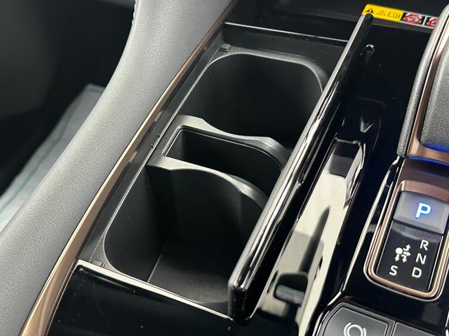 アルファードハイブリッド Z 13.2型後席モニター 左右独立ムーンルーフ ユニバーサルステップ デジタルインナーミラー カラーヘッドアップディスプレイ トヨタチームメイト アドバンスパーク パノラミックビュー 14型コネクトナビ(58枚目)