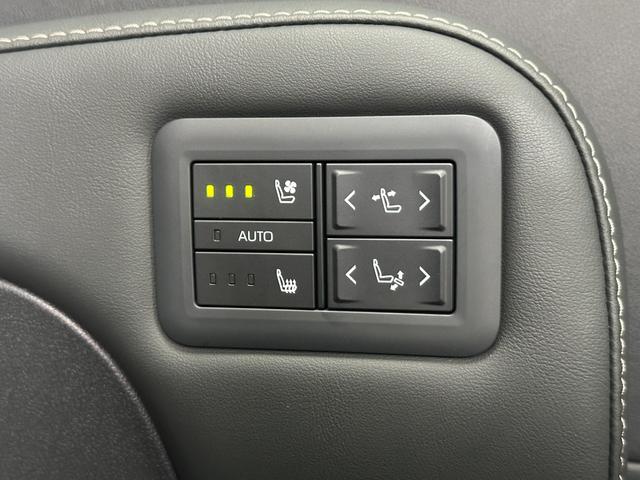 アルファードハイブリッド Z 13.2型後席モニター 左右独立ムーンルーフ ユニバーサルステップ デジタルインナーミラー カラーヘッドアップディスプレイ トヨタチームメイト アドバンスパーク パノラミックビュー 14型コネクトナビ(70枚目)