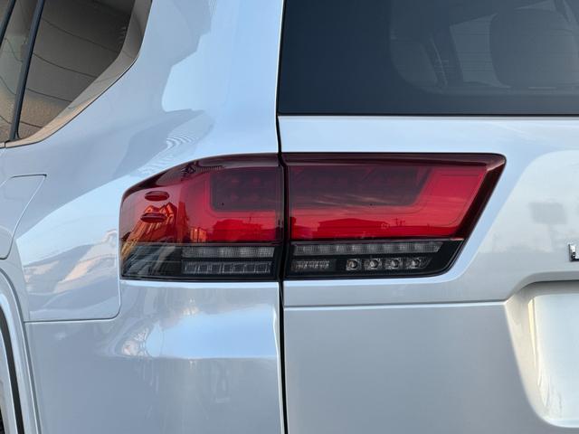 ランドクルーザー ZX 内装ベージュ モデリスタエアロ 12.3型JBLサウンドナビ クールボックス 寒冷地仕様 電動デフロック ルーフレールブラック 空気圧センサー ヒッチメンバー CD/DVD AC100V 純正20AW(27枚目)