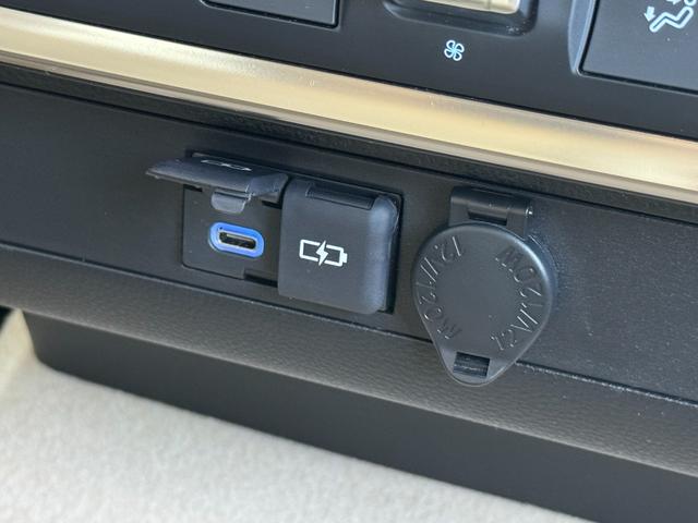 ランドクルーザー ZX 内装ベージュ モデリスタエアロ 12.3型JBLサウンドナビ クールボックス 寒冷地仕様 電動デフロック ルーフレールブラック 空気圧センサー ヒッチメンバー CD/DVD AC100V 純正20AW(40枚目)