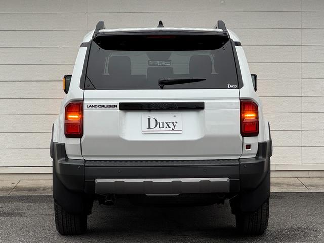 ランドクルーザー250 ZXファーストエディション 内装ブラウン 12.3型JBLコネクトナビ 丸目ヘッドランプ デジタルインナーミラー シートヒーター&クーラー ヘッドアップディスプレイ 置くだけ充電 電動格納サードシート シートメモリ 純正18AW(7枚目)