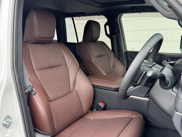 ランドクルーザー250 ZXファーストエディション 内装ブラウン 12.3型JBLコネクトナビ 丸目ヘッドランプ デジタルインナーミラー シートヒーター&クーラー ヘッドアップディスプレイ 置くだけ充電 電動格納サードシート シートメモリ 純正18AW(37枚目)