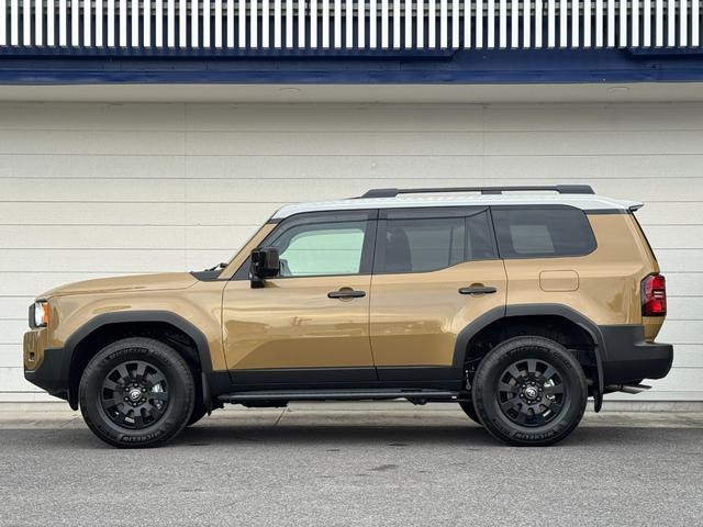 ランドクルーザー２５０ ＺＸファーストエディション　ブラウン内装　丸目ヘッドランプ　１２．３型ＪＢＬコネクトナビ　シートヒーター＆ベンチレーション　デジタルミラー　ヘッドアップディスプレイ　電動格納サードシート　置くだけ充電　ドラレコ前後　純正１８ＡＷ（8枚目）