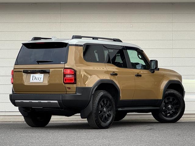 ランドクルーザー２５０ ＺＸファーストエディション　ブラウン内装　丸目ヘッドランプ　１２．３型ＪＢＬコネクトナビ　シートヒーター＆ベンチレーション　デジタルミラー　ヘッドアップディスプレイ　電動格納サードシート　置くだけ充電　ドラレコ前後　純正１８ＡＷ（13枚目）