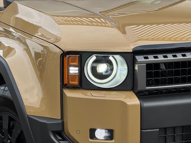 ランドクルーザー２５０ ＺＸファーストエディション　ブラウン内装　丸目ヘッドランプ　１２．３型ＪＢＬコネクトナビ　シートヒーター＆ベンチレーション　デジタルミラー　ヘッドアップディスプレイ　電動格納サードシート　置くだけ充電　ドラレコ前後　純正１８ＡＷ（16枚目）