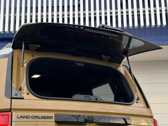 ランドクルーザー２５０ ＺＸファーストエディション　ブラウン内装　丸目ヘッドランプ　１２．３型ＪＢＬコネクトナビ　シートヒーター＆ベンチレーション　デジタルミラー　ヘッドアップディスプレイ　電動格納サードシート　置くだけ充電　ドラレコ前後　純正１８ＡＷ（26枚目）
